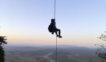 descente du grand rappel du pic saint loup